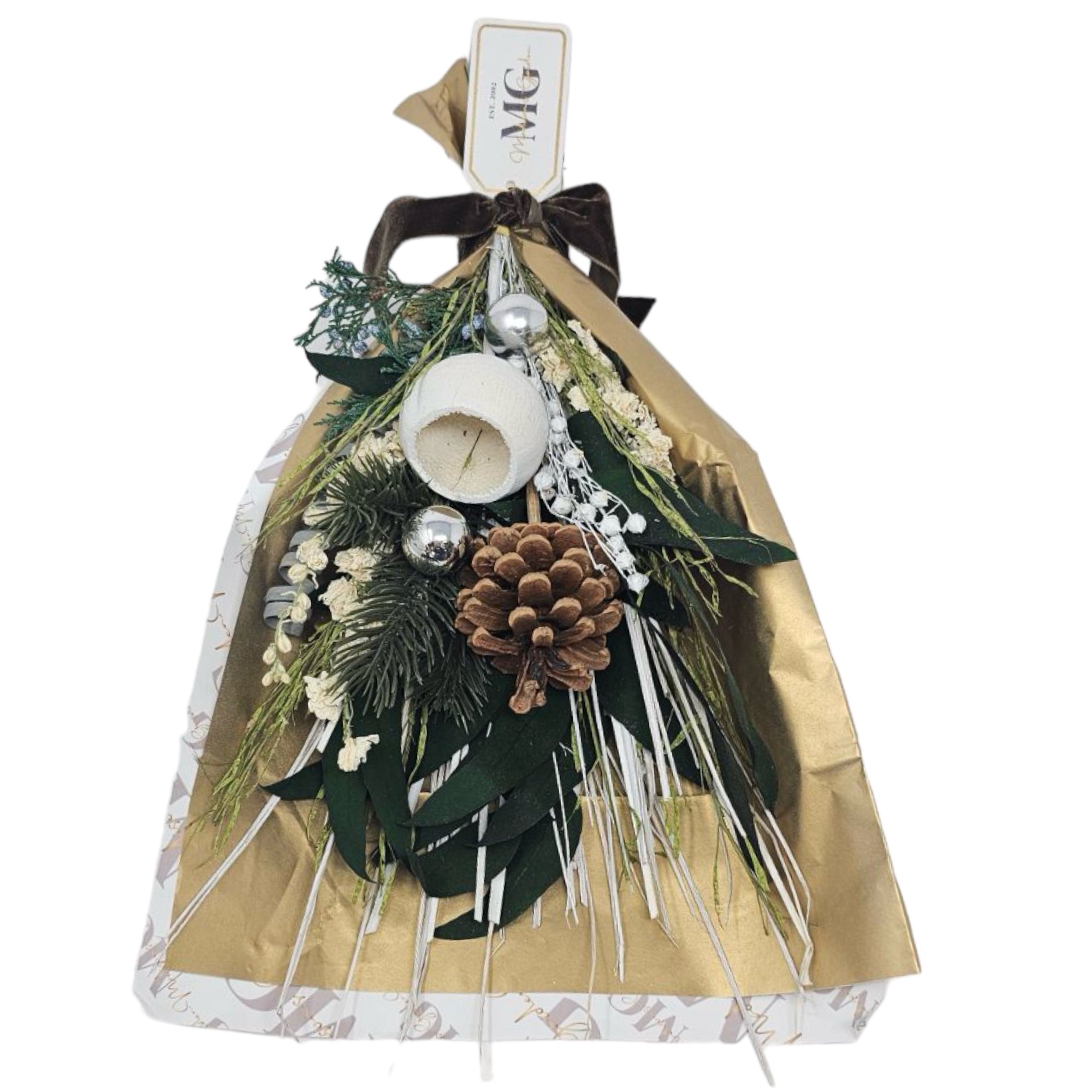 Log Cabin Petite Bouquet, 15"